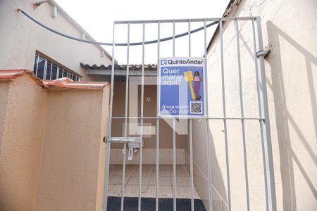 Casa para alugar com 60m², 2 quartos e sem vagaFachada e Placa