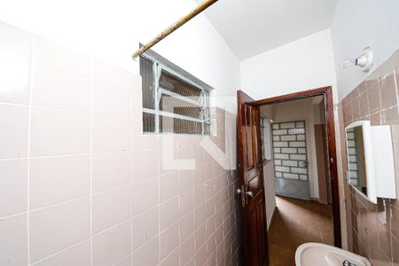 Casa para alugar com 70m², 2 quartos e 3 vagasBanheiro