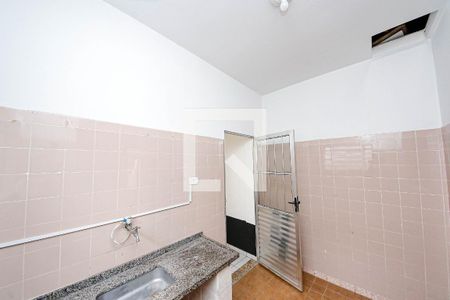 Casa para alugar com 70m², 2 quartos e 3 vagasCozinha