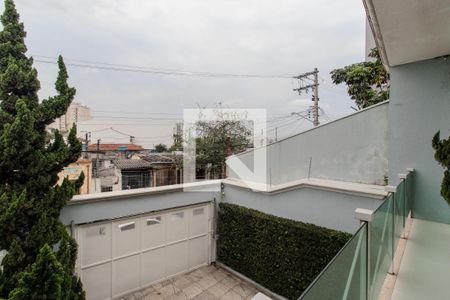 Casa à venda com 500m², 3 quartos e 7 vagas Casa à venda com 500m², 3 quartos e 7 vagasVaranda