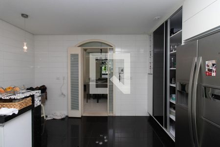 Casa à venda com 500m², 3 quartos e 7 vagas Casa à venda com 500m², 3 quartos e 7 vagasCozinha