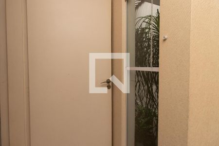 Casa à venda com 500m², 3 quartos e 7 vagas Casa à venda com 500m², 3 quartos e 7 vagasLavabo