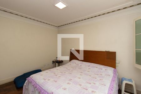 Casa à venda com 500m², 3 quartos e 7 vagas Casa à venda com 500m², 3 quartos e 7 vagasQuarto Suíte 1