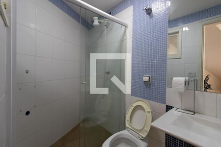 Casa à venda com 500m², 3 quartos e 7 vagas Casa à venda com 500m², 3 quartos e 7 vagasBanheiro da Área Gourmet