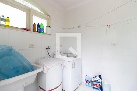 Casa à venda com 500m², 3 quartos e 7 vagas Casa à venda com 500m², 3 quartos e 7 vagasÁrea de Serviço