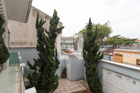 Casa à venda com 500m², 3 quartos e 7 vagas Casa à venda com 500m², 3 quartos e 7 vagasVaranda