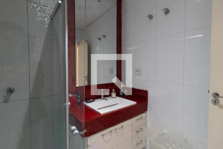 Casa à venda com 500m², 3 quartos e 7 vagas Casa à venda com 500m², 3 quartos e 7 vagasBanheiro da Suíte 2