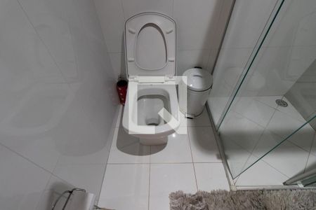 Casa à venda com 500m², 3 quartos e 7 vagas Casa à venda com 500m², 3 quartos e 7 vagasBanheiro da Suíte 2