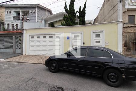 Casa à venda com 500m², 3 quartos e 7 vagas Casa à venda com 500m², 3 quartos e 7 vagasFachada