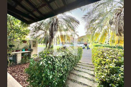 Casa de condomínio à venda com 130m², 2 quartos e 2 vagas Casa de condomínio à venda com 130m², 2 quartos e 2 vagasÁrea externa