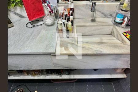 Casa de condomínio à venda com 130m², 2 quartos e 2 vagas Casa de condomínio à venda com 130m², 2 quartos e 2 vagasLavabo