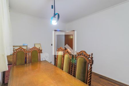 Casa para alugar com 200m², 4 quartos e 3 vagas Casa para alugar com 200m², 4 quartos e 3 vagasSala de Jantar