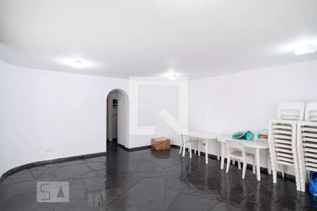 Apartamento à venda com 97m², 2 quartos e 2 vagasSalão de Festas