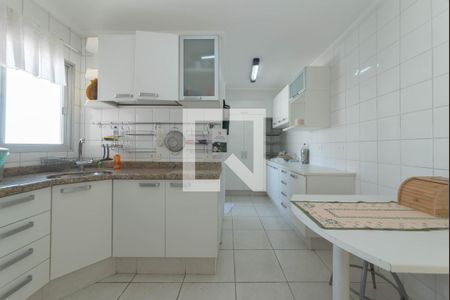 Apartamento à venda com 97m², 2 quartos e 2 vagasCozinha
