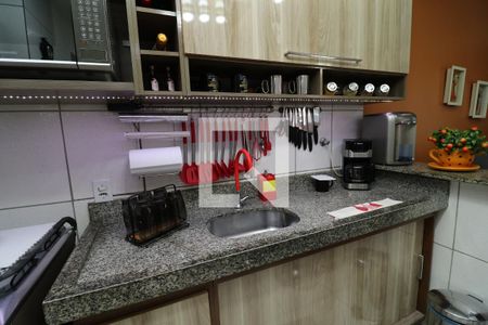 Casa à venda com 80m², 2 quartos e 2 vagasCozinha