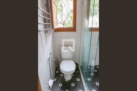 Casa à venda com 120m², 2 quartos e 1 vaga Casa à venda com 120m², 2 quartos e 1 vagaBanheiro da Suíte