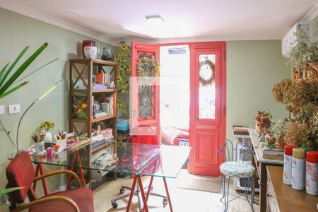 Casa à venda com 120m², 2 quartos e 1 vaga Casa à venda com 120m², 2 quartos e 1 vagaEscritório