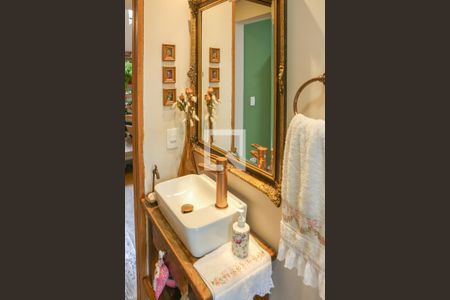 Casa à venda com 120m², 2 quartos e 1 vaga Casa à venda com 120m², 2 quartos e 1 vagaBanheiro Social