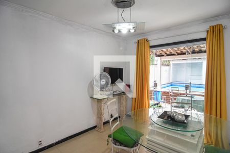Casa à venda com 125m², 5 quartos e 3 vagas Casa à venda com 125m², 5 quartos e 3 vagasCopa