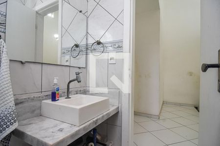 Casa à venda com 125m², 5 quartos e 3 vagas Casa à venda com 125m², 5 quartos e 3 vagasBanheiro/Vista/sacada Suíte
