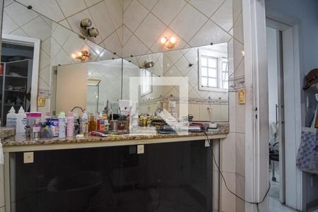 Casa à venda com 125m², 5 quartos e 3 vagas Casa à venda com 125m², 5 quartos e 3 vagasBanheiro/Vista/sacada Suíte