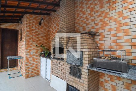 Casa à venda com 125m², 5 quartos e 3 vagas Casa à venda com 125m², 5 quartos e 3 vagasChurrasqueira