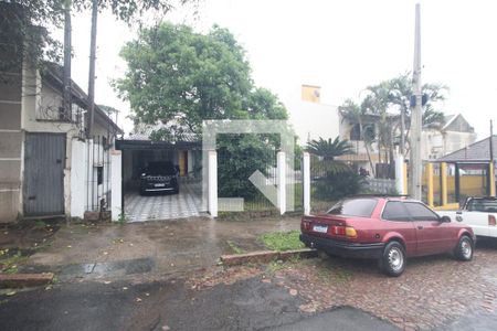 Casa à venda com 200m², 3 quartos e 8 vagasFachada