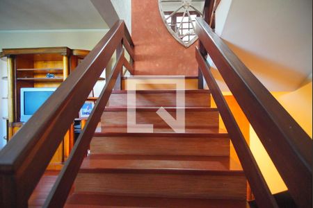 Casa à venda com 520m², 4 quartos e 5 vagasEscada - Terraço