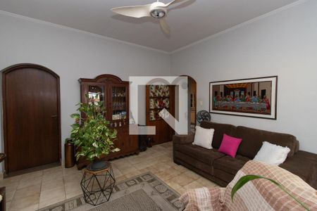 Casa à venda com 998m², 4 quartos e 7 vagasSala de TV