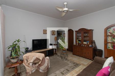 Casa à venda com 998m², 4 quartos e 7 vagasSala de TV