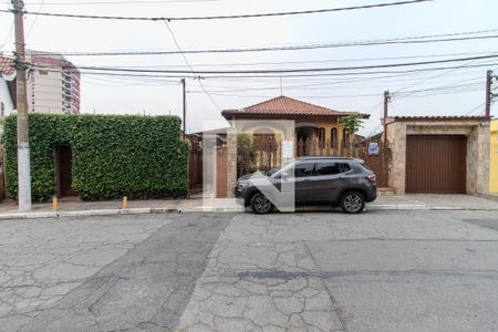 Casa à venda com 998m², 4 quartos e 7 vagasFachada