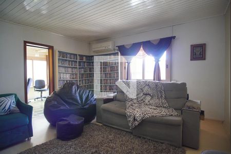 Casa à venda com 240m², 3 quartos e 2 vagas Casa à venda com 240m², 3 quartos e 2 vagasSala de TV