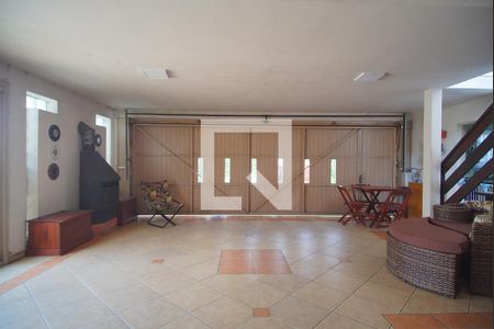Casa à venda com 240m², 3 quartos e 2 vagas Casa à venda com 240m², 3 quartos e 2 vagasEspaço Gourmet
