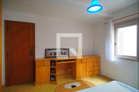 Casa à venda com 240m², 3 quartos e 2 vagas Casa à venda com 240m², 3 quartos e 2 vagasQuarto 2