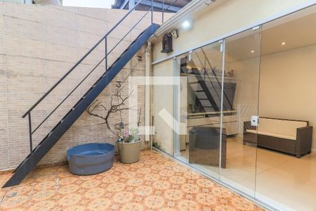 Casa à venda com 150m², 3 quartos e 2 vagasQuintal