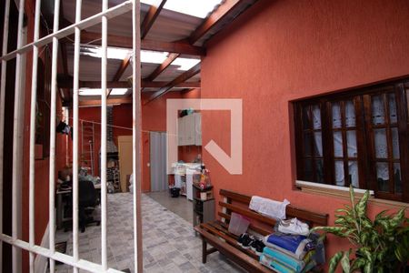 Casa à venda com 100m², 4 quartos e 2 vagas Casa à venda com 100m², 4 quartos e 2 vagasQuintal com Churrasqueira