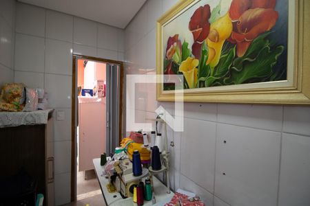 Casa à venda com 100m², 4 quartos e 2 vagas Casa à venda com 100m², 4 quartos e 2 vagasQuarto 4