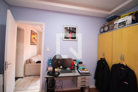 Casa à venda com 100m², 4 quartos e 2 vagas Casa à venda com 100m², 4 quartos e 2 vagasQuarto 2