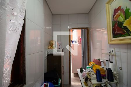 Casa à venda com 100m², 4 quartos e 2 vagas Casa à venda com 100m², 4 quartos e 2 vagasQuarto 4