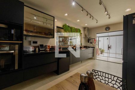 Casa de condomínio à venda com 600m², 4 quartos e 3 vagasCozinha