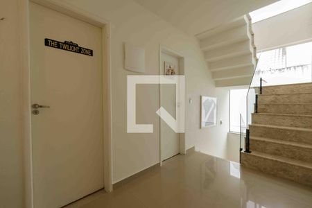 Casa de condomínio à venda com 600m², 4 quartos e 3 vagasHall