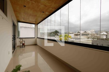 Casa de condomínio à venda com 600m², 4 quartos e 3 vagasVaranda da Suíte 4