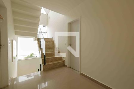 Casa de condomínio à venda com 600m², 4 quartos e 3 vagasHall