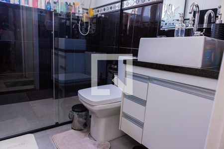 Apartamento à venda com 53m², 2 quartos e 1 vaga Apartamento à venda com 53m², 2 quartos e 1 vagaBanheiro