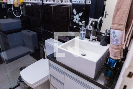 Apartamento à venda com 53m², 2 quartos e 1 vaga Apartamento à venda com 53m², 2 quartos e 1 vagaBanheiro