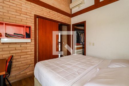 Casa à venda com 324m², 4 quartos e 4 vagas Casa à venda com 324m², 4 quartos e 4 vagasSuíte Americana 2