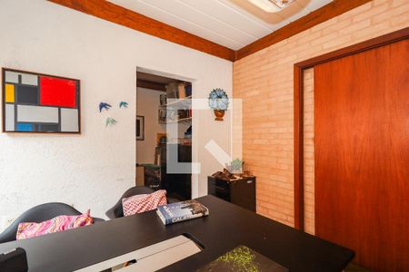 Casa à venda com 324m², 4 quartos e 4 vagas Casa à venda com 324m², 4 quartos e 4 vagasSuíte 2