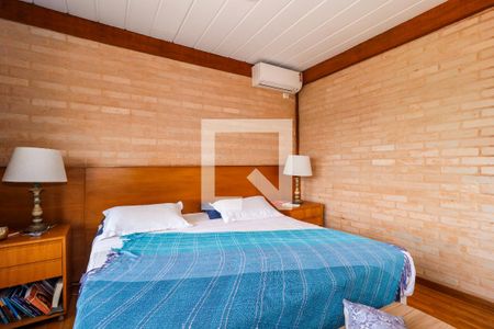 Casa à venda com 324m², 4 quartos e 4 vagas Casa à venda com 324m², 4 quartos e 4 vagasSuíte 1