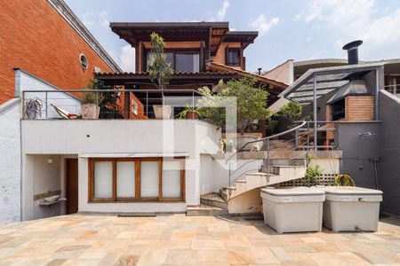 Casa à venda com 324m², 4 quartos e 4 vagas Casa à venda com 324m², 4 quartos e 4 vagasÁrea externa
