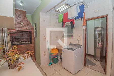 Casa à venda com 150m², 3 quartos e 2 vagas Casa à venda com 150m², 3 quartos e 2 vagasÁrea de serviço